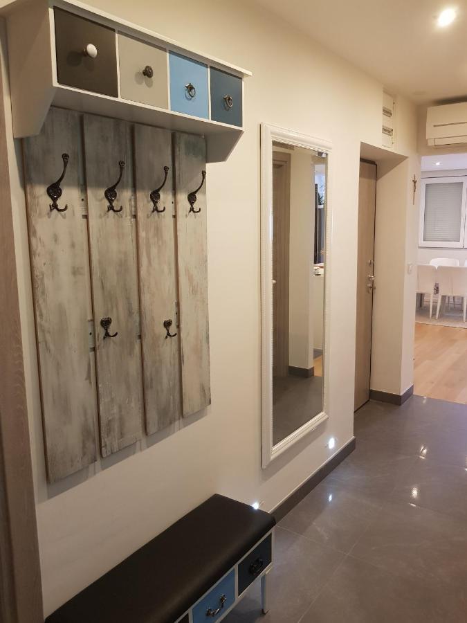 Maris Apartment