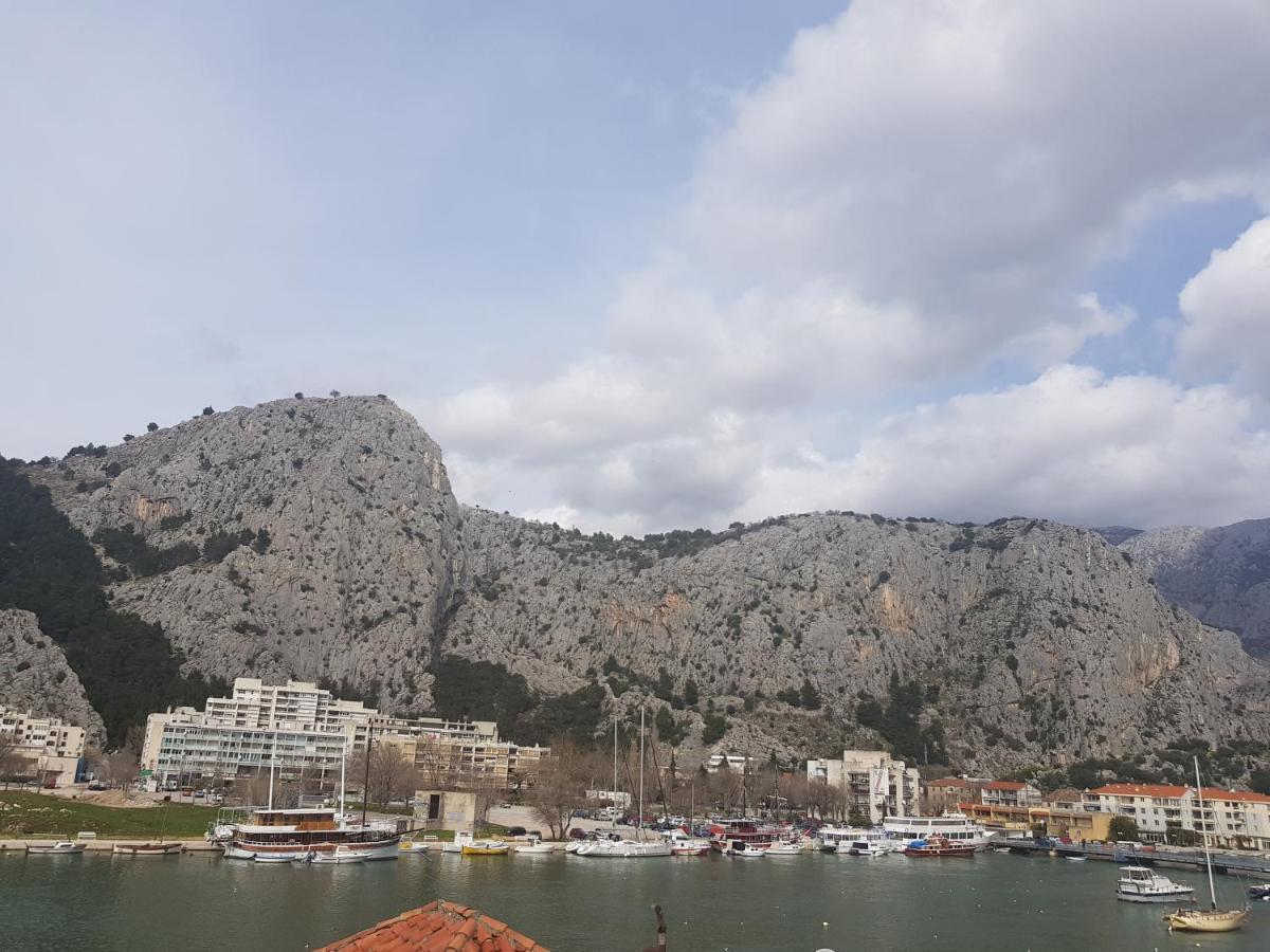 Maris * Omiš